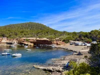es pou de lleo playa en ibiza